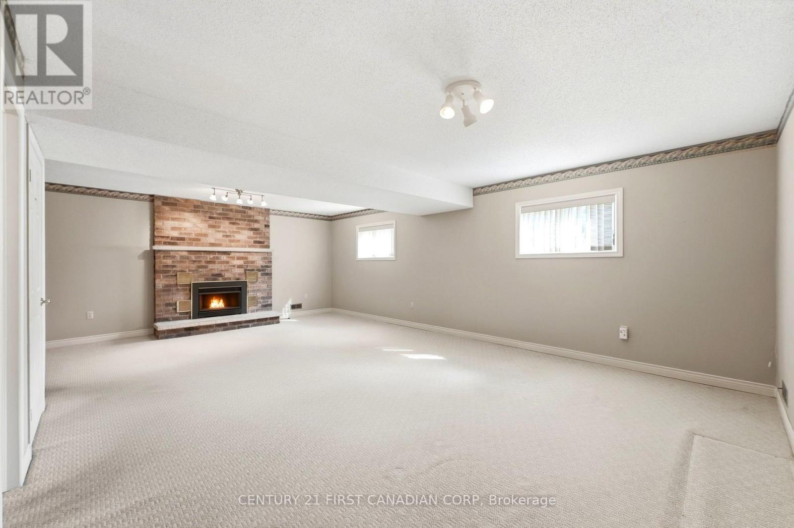 30 BONAVENTURE DRIVE - 19