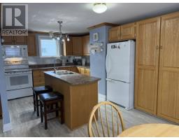 80 Winsor Drive thumbnail 11