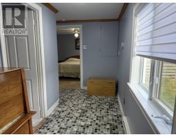 80 Winsor Drive thumbnail 15