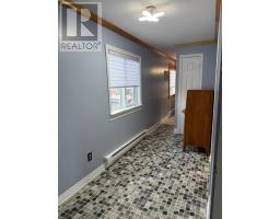 80 Winsor Drive thumbnail 16