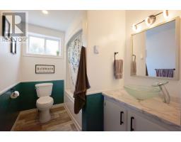 14 Roberts Drive thumbnail 17