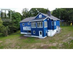 14 Roberts Drive thumbnail 3