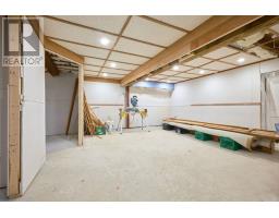 14 Roberts Drive thumbnail 35