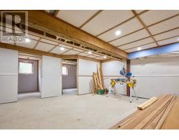 14 Roberts Drive thumbnail 36