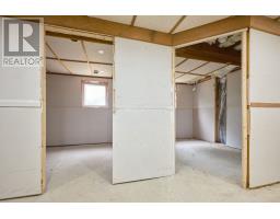 14 Roberts Drive thumbnail 37