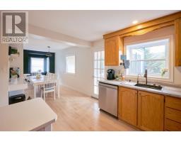 14 Roberts Drive thumbnail 8