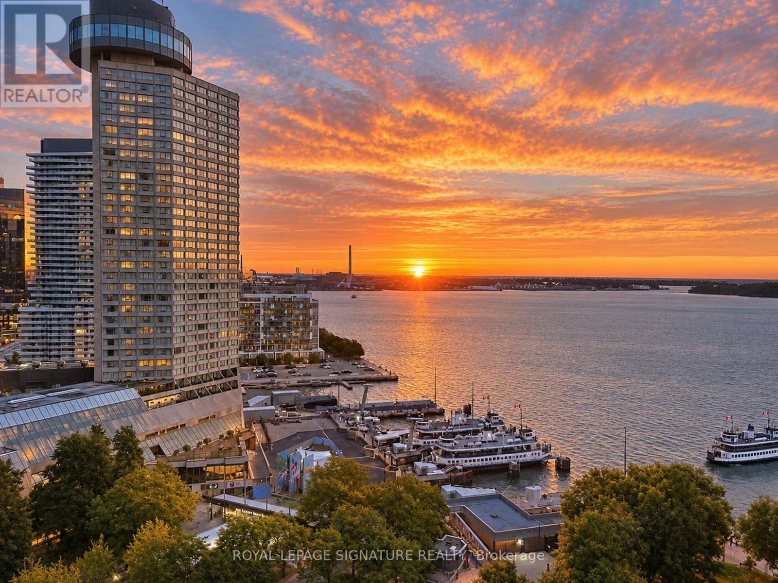 #1806 33 HARBOUR SQUARE - Image 26