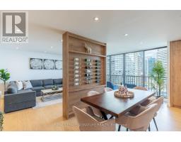 1806 - 33 Harbour Square, Toronto, ON M5J2G2 Photo 11