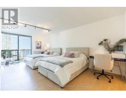 1806 - 33 Harbour Square, Toronto, ON M5J2G2 Photo 17