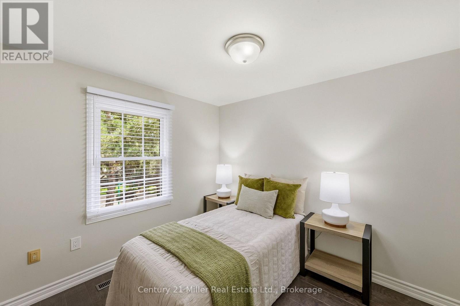 #7 2935 HEADON FOREST DRIVE - Image 25