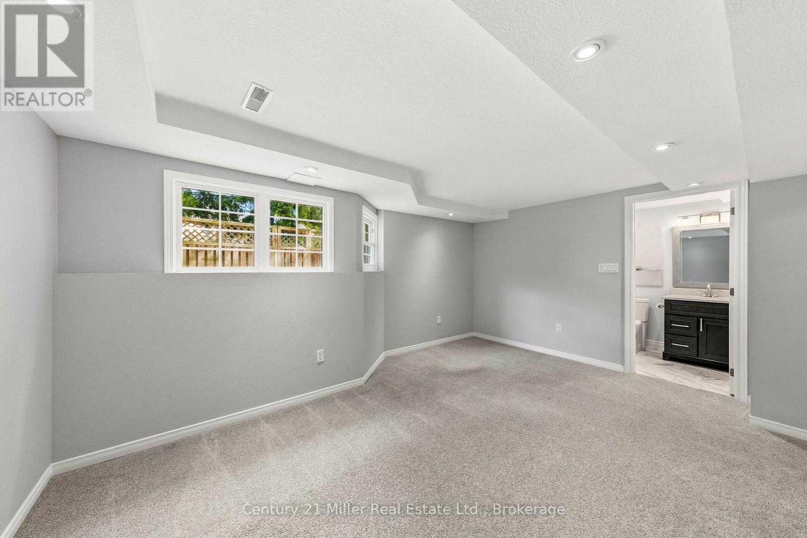 #7 2935 HEADON FOREST DRIVE - Image 30