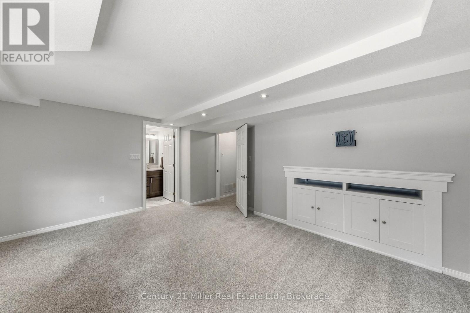 #7 2935 HEADON FOREST DRIVE - Image 31