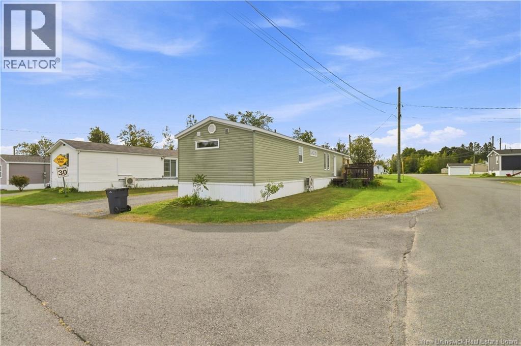 2 Butternut Lane - 33
