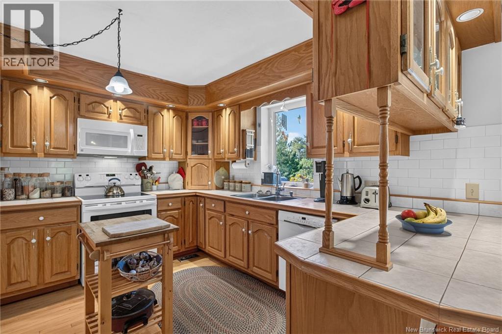 1055 Saint-Joseph Road - 13