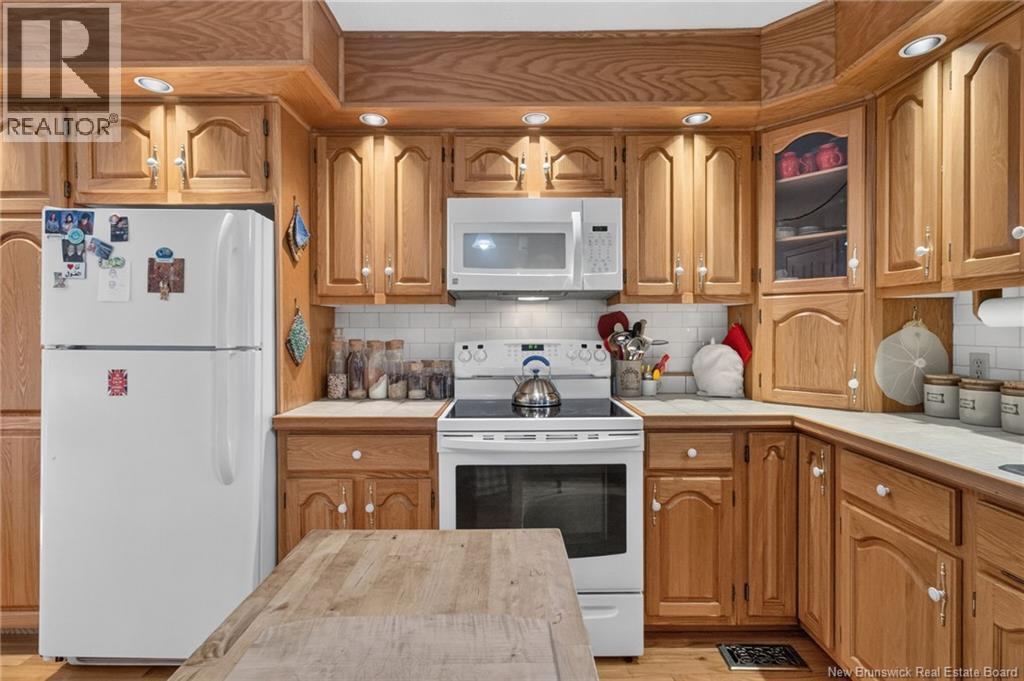 1055 Saint-Joseph Road - 14