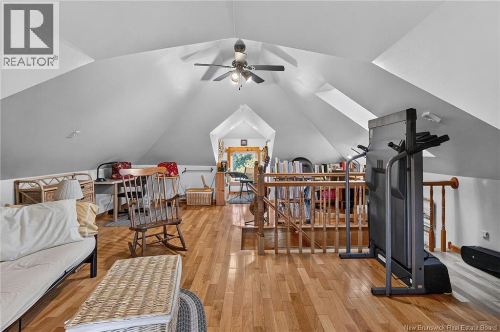 1055 Saint-Joseph Road - 38