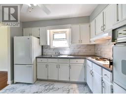 4 Fitton Heights, Orillia, ON L3V4M7 Photo 15