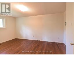 4 Fitton Heights, Orillia, ON L3V4M7 Photo 17