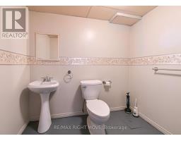 4 Fitton Heights, Orillia, ON L3V4M7 Photo 27