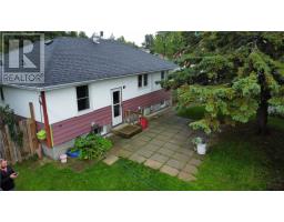 114 Hill, Wahnapitae, ON P0M3C0 Photo 24
