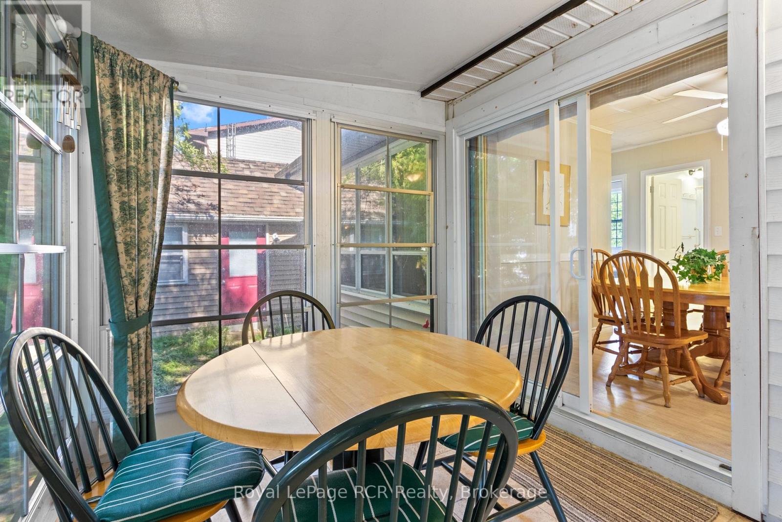 50 HANSEN DRIVE S - 23