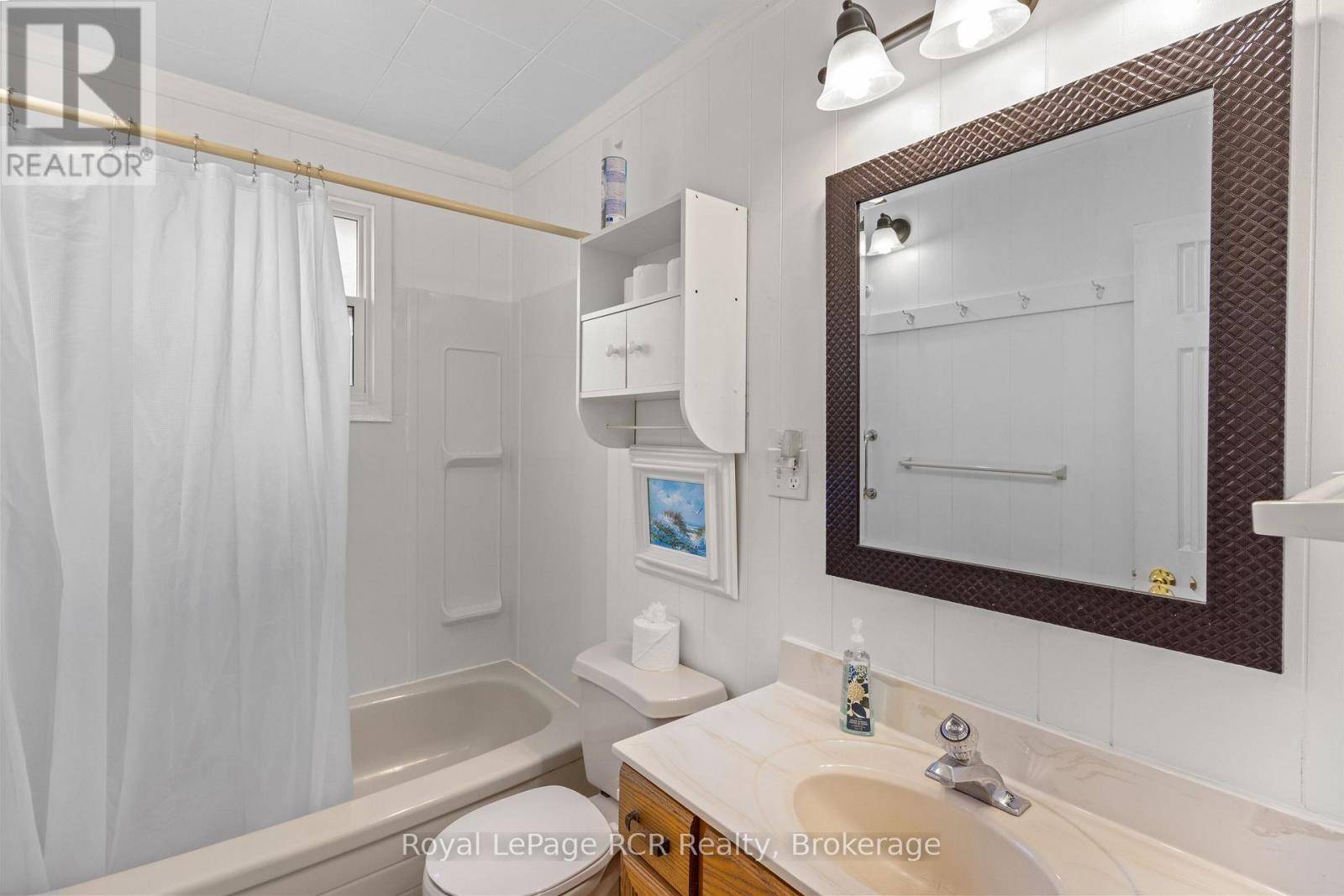 50 HANSEN DRIVE S - 29
