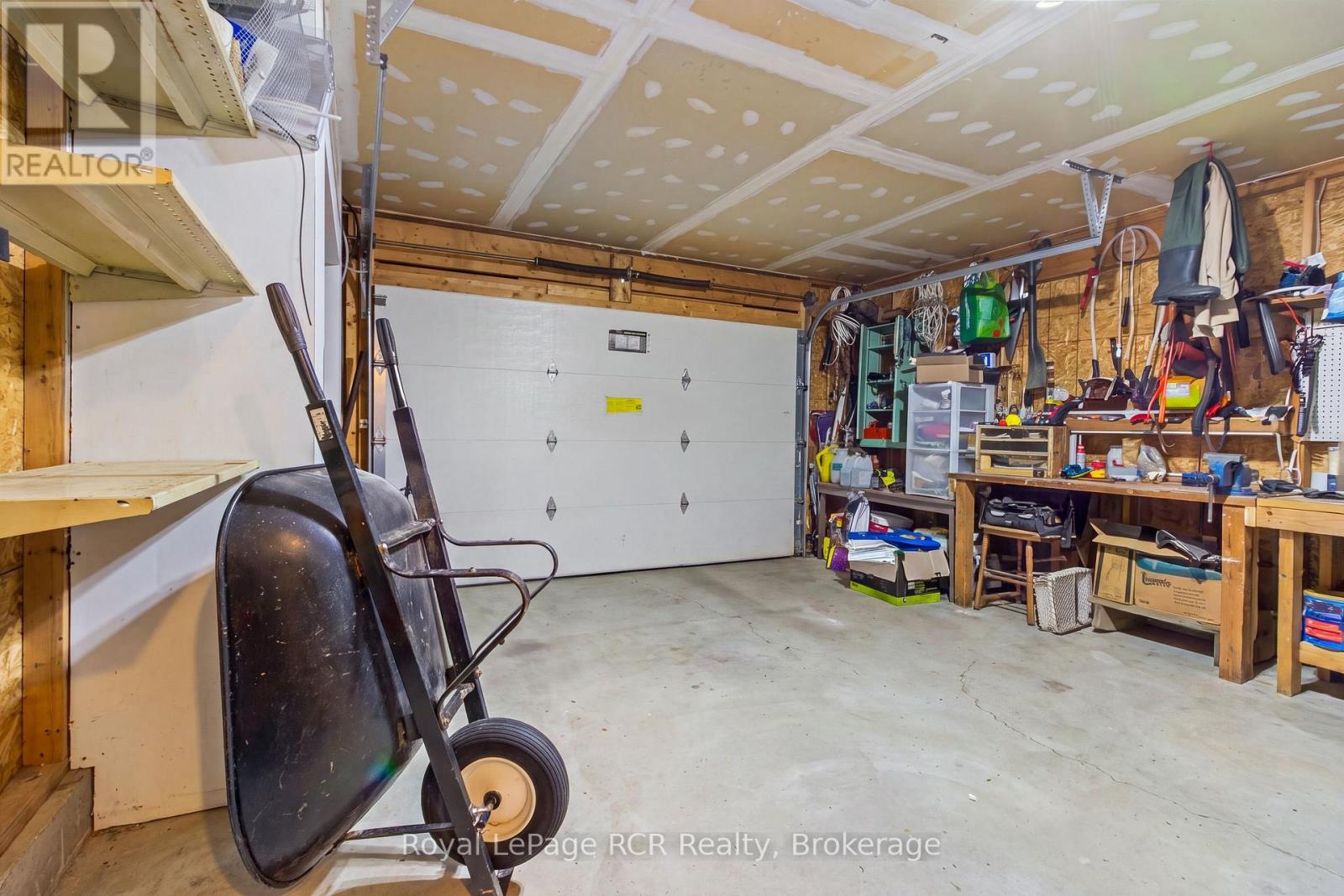 50 HANSEN DRIVE S - 39