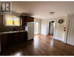 122 Bayview Heights thumbnail 11