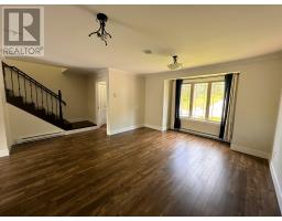 122 Bayview Heights thumbnail 16