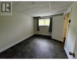 122 Bayview Heights thumbnail 36