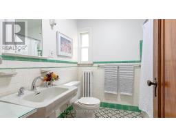 Main - 63 Braemore Gardens, Toronto, ON M6G2C7 Photo 9