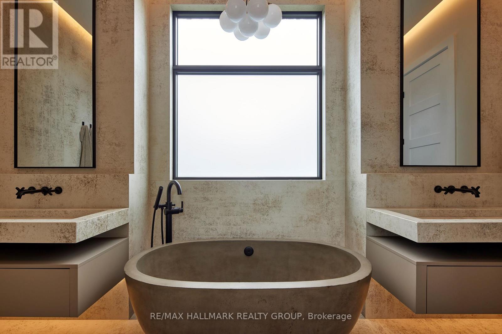114 THEBERGE PRIVATE, Ottawa. Luxury613. By Peter Sagos - Image 20