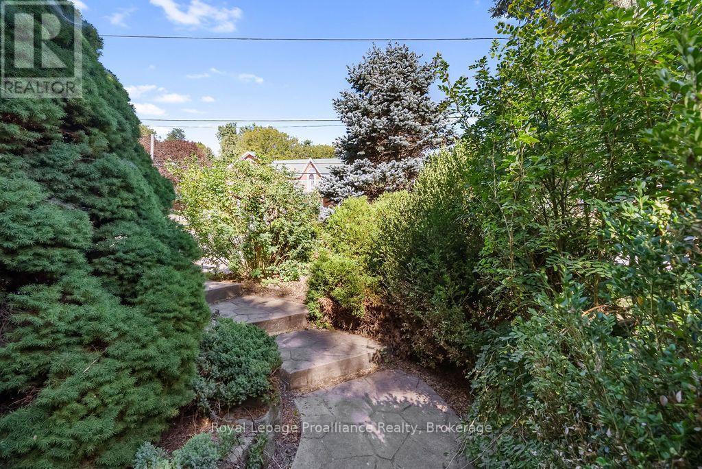 95 Mill Street, Quinte West, ON photo 34