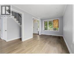 Living room - 930 Lancaster Boulevard, Milton, ON L9T6A4 Photo 6