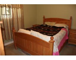 12 Brook Street thumbnail 18