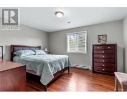 127 Hibbs Road thumbnail 11