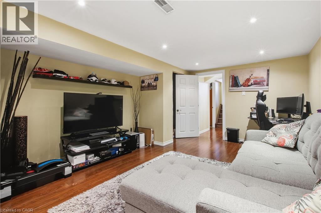 58 TINDALE Court - 26