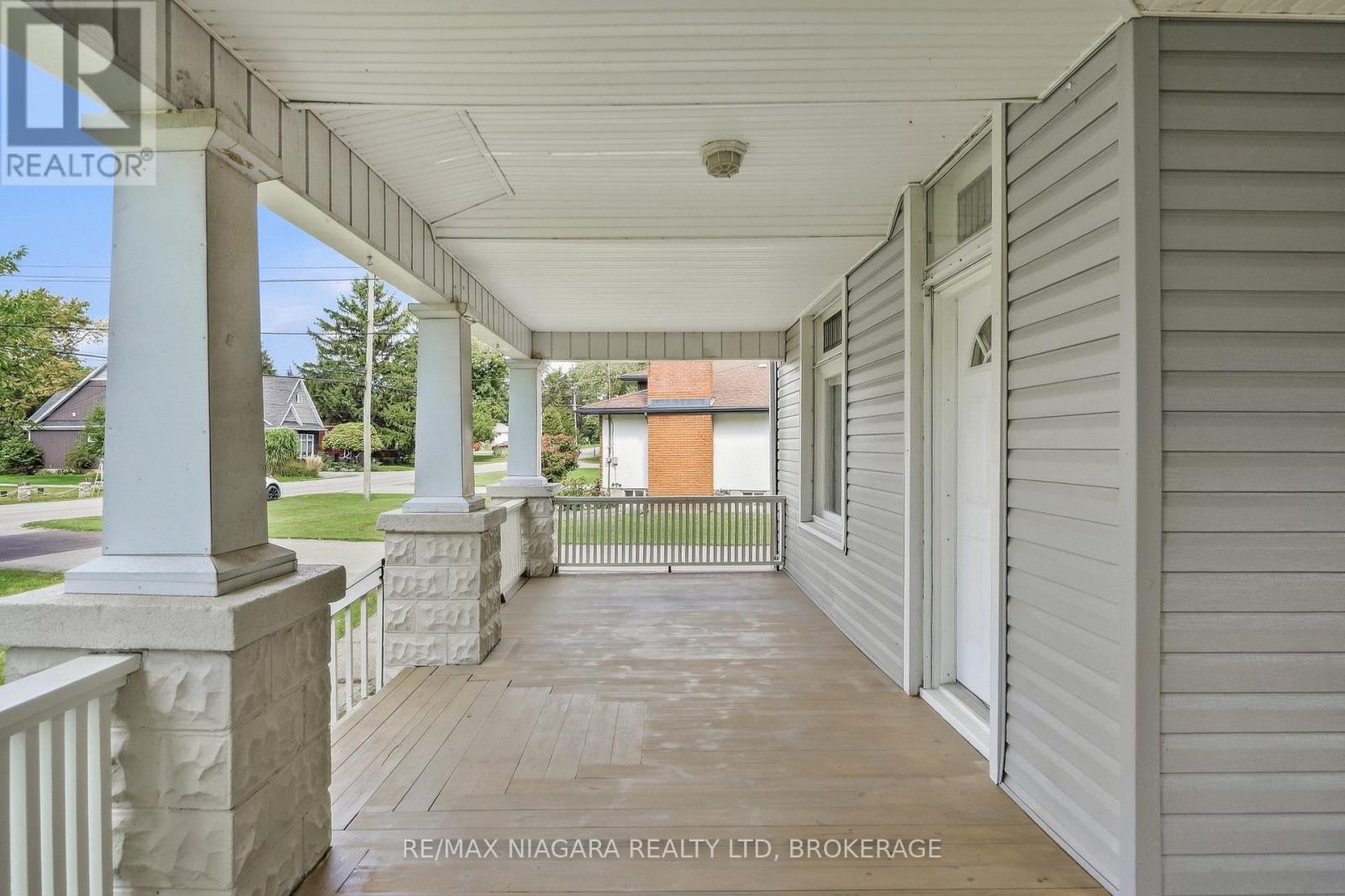 181 CHIPPAWA ROAD - 24