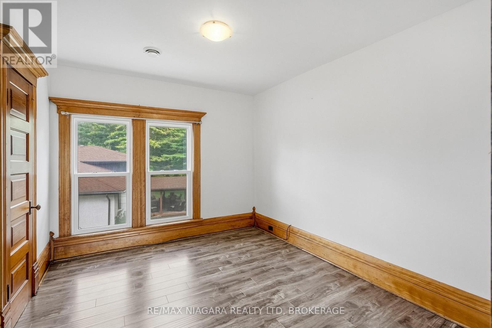 181 CHIPPAWA ROAD - 32