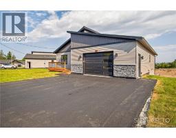 18 Bellbottom Way, photo 3