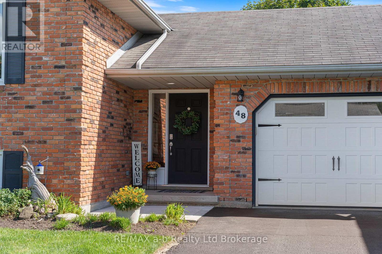 48 Denrich Avenue, Tillsonburg, Ontario, N4G4W1, Tillsonburg, Ontario — photo 3 of 5