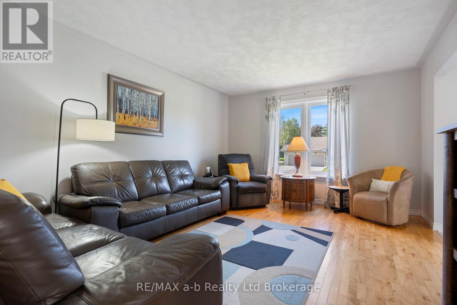 48 Denrich Avenue, Tillsonburg, Ontario, N4G4W1, Tillsonburg, Ontario — photo 5 of 5