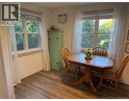 Bath (# pieces 1-6) - 30 Queen St, Hartland, NB E7P2M2 Photo 7