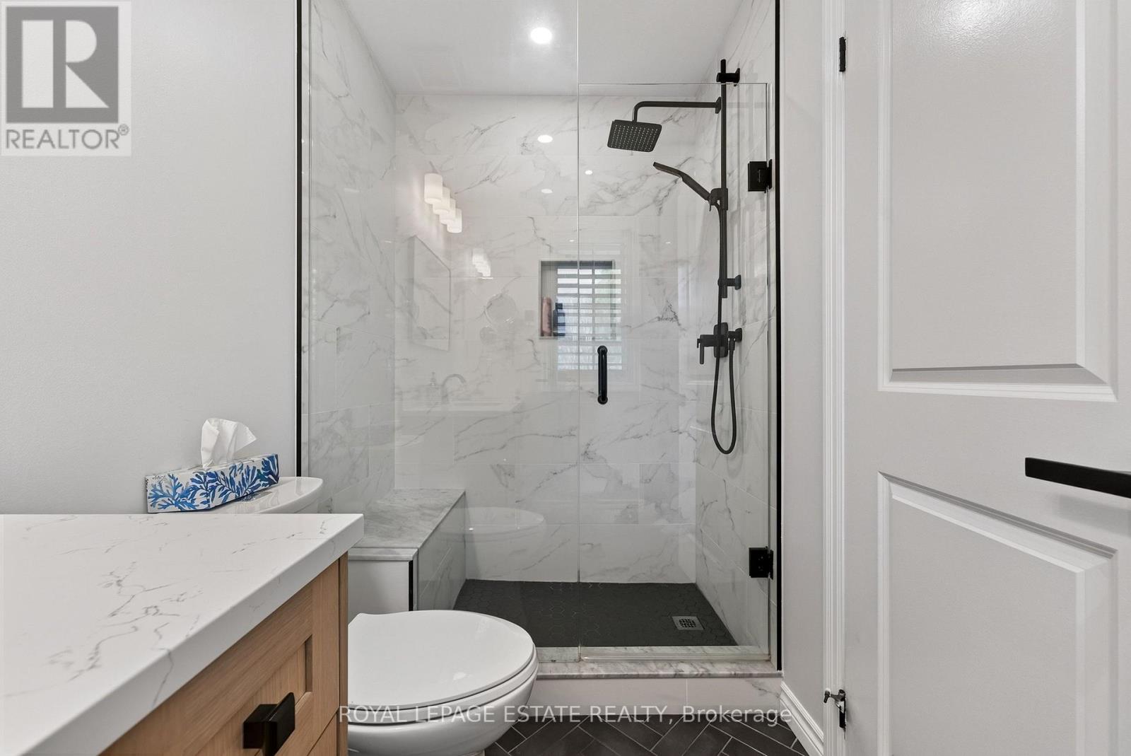 2112 DUNDAS STREET E - Image 22