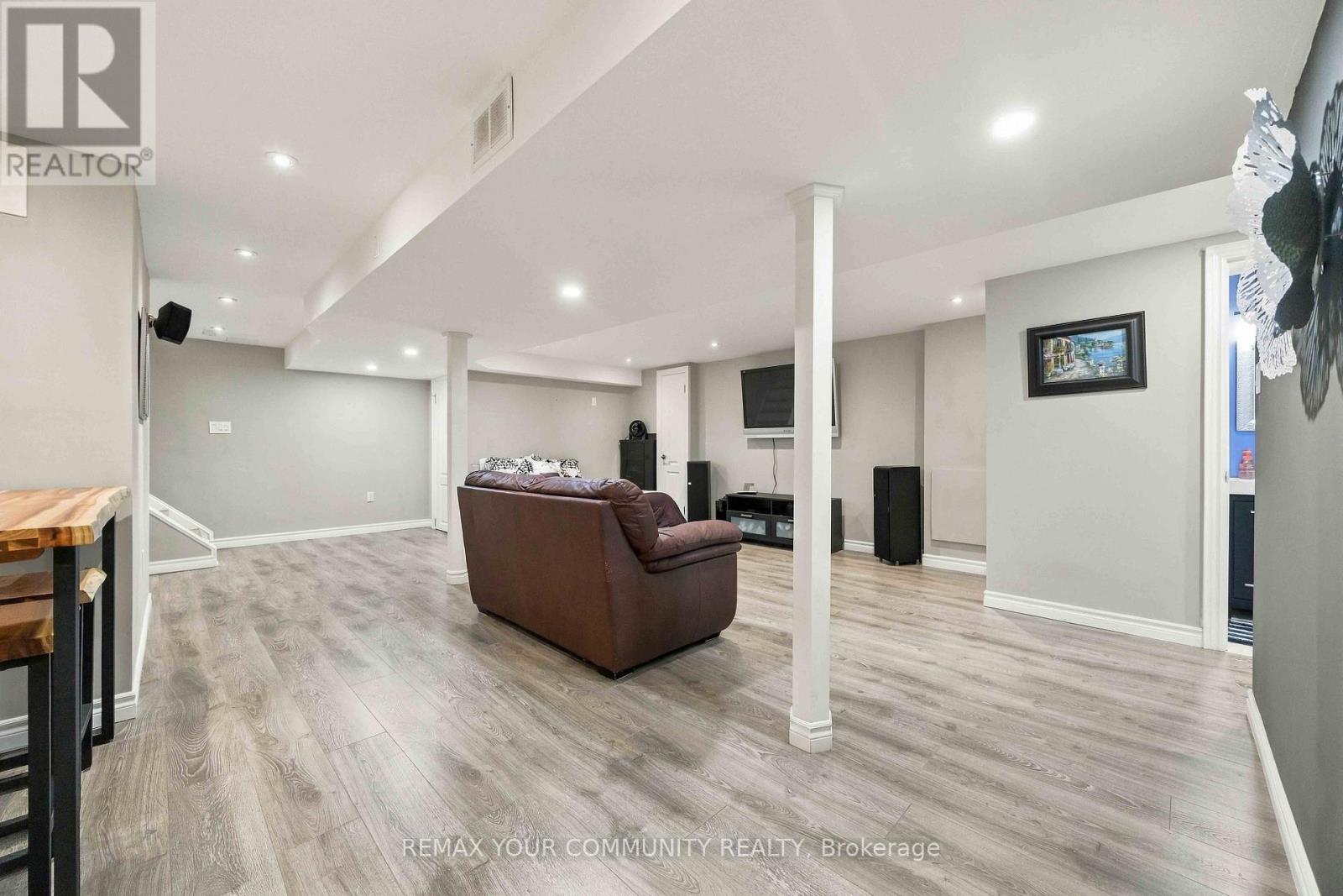 153 REED DRIVE - 29