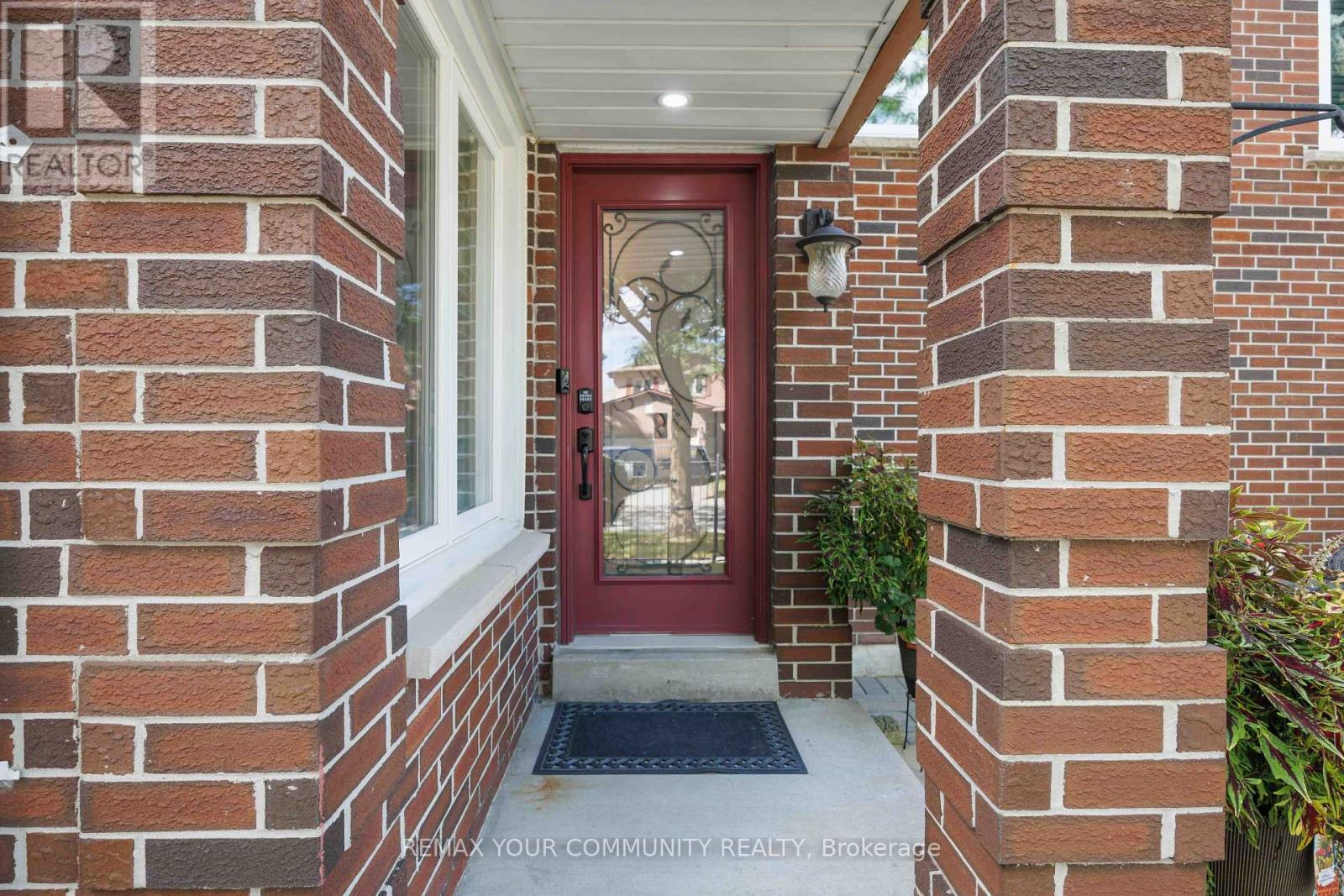 153 REED DRIVE - 4