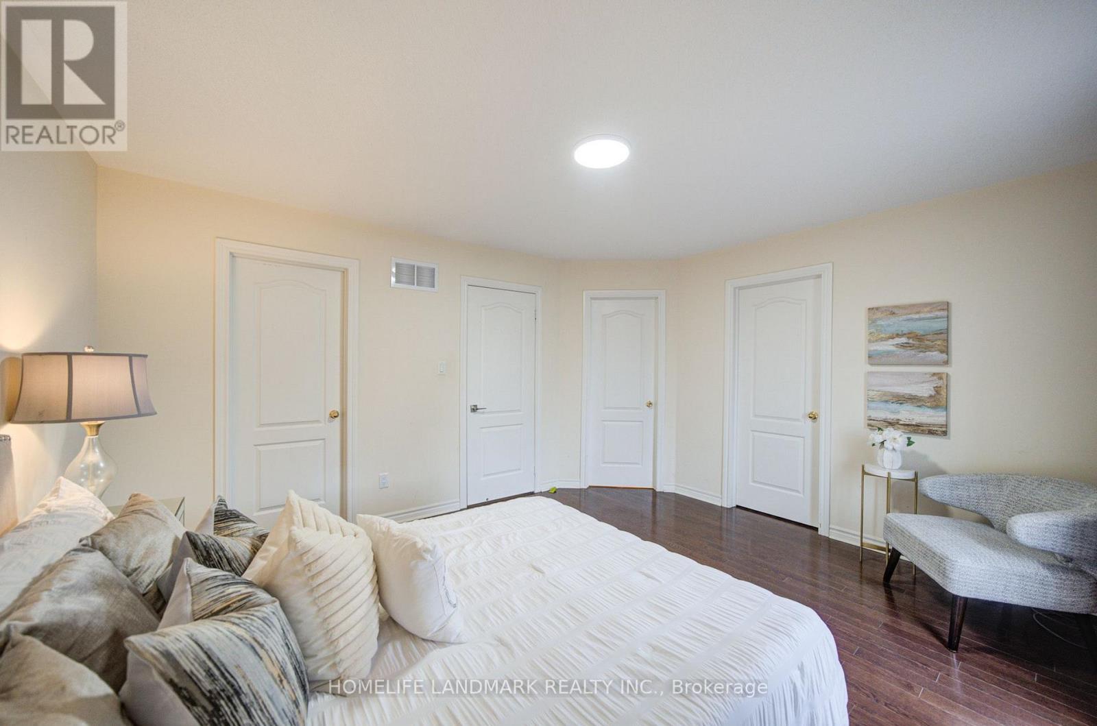 10483 WOODBINE AVENUE - Image 29