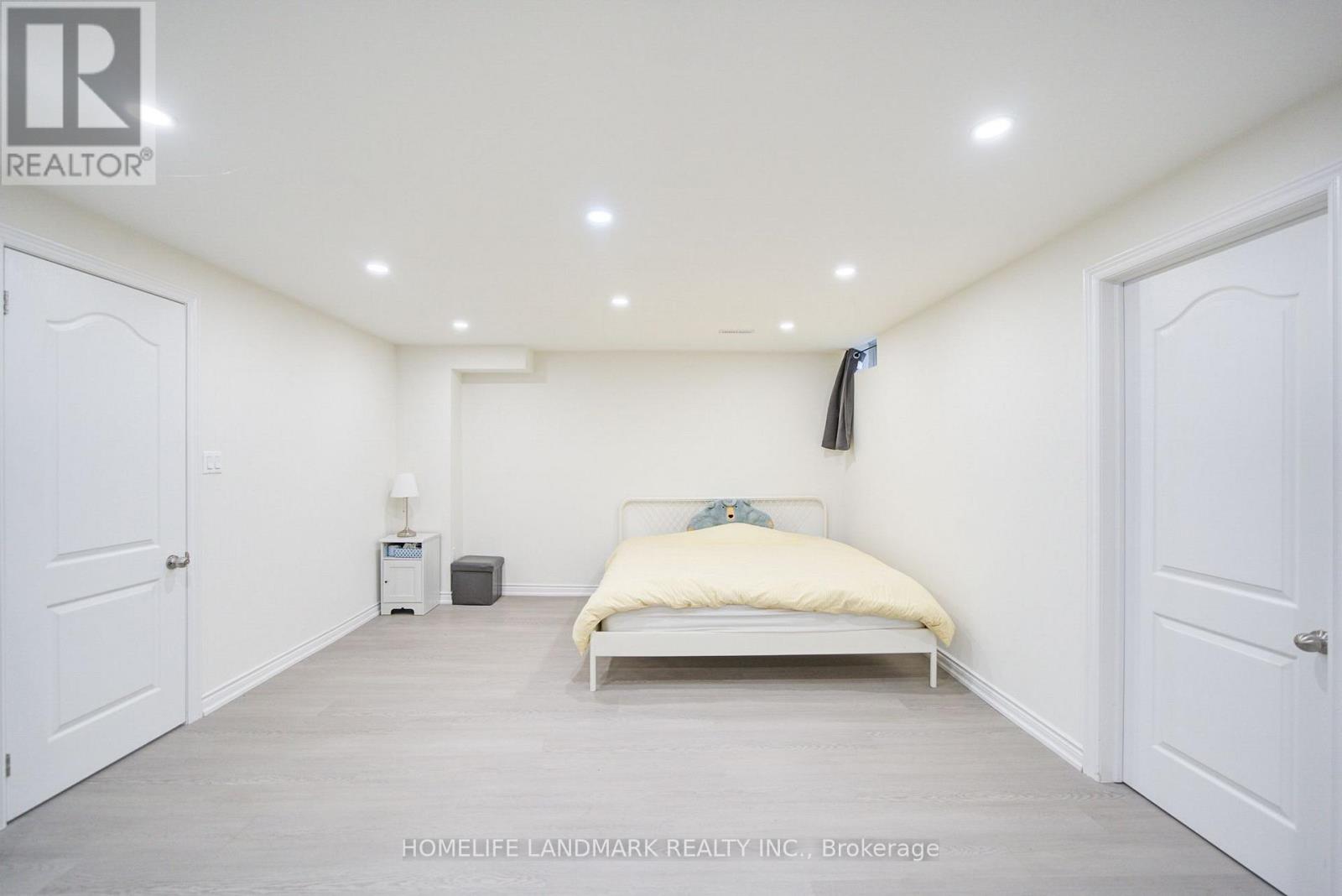 10483 WOODBINE AVENUE - Image 36