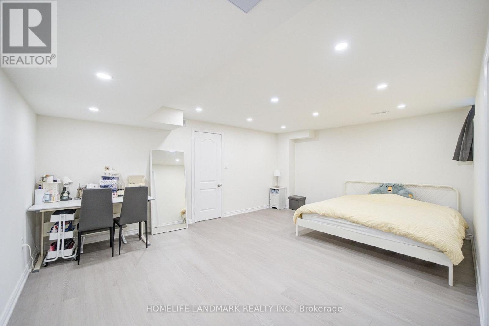 10483 WOODBINE AVENUE - Image 37
