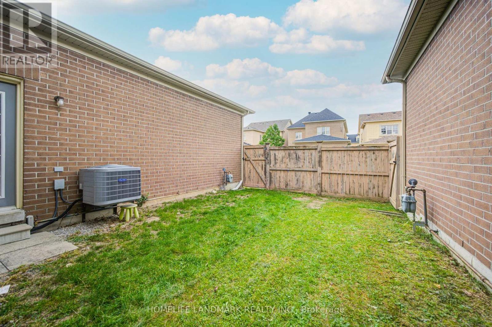 10483 WOODBINE AVENUE - Image 38
